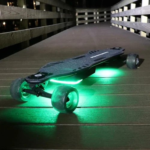isinwheel V8 Electric Skateboard with Portable Removable Battery & Remote Control