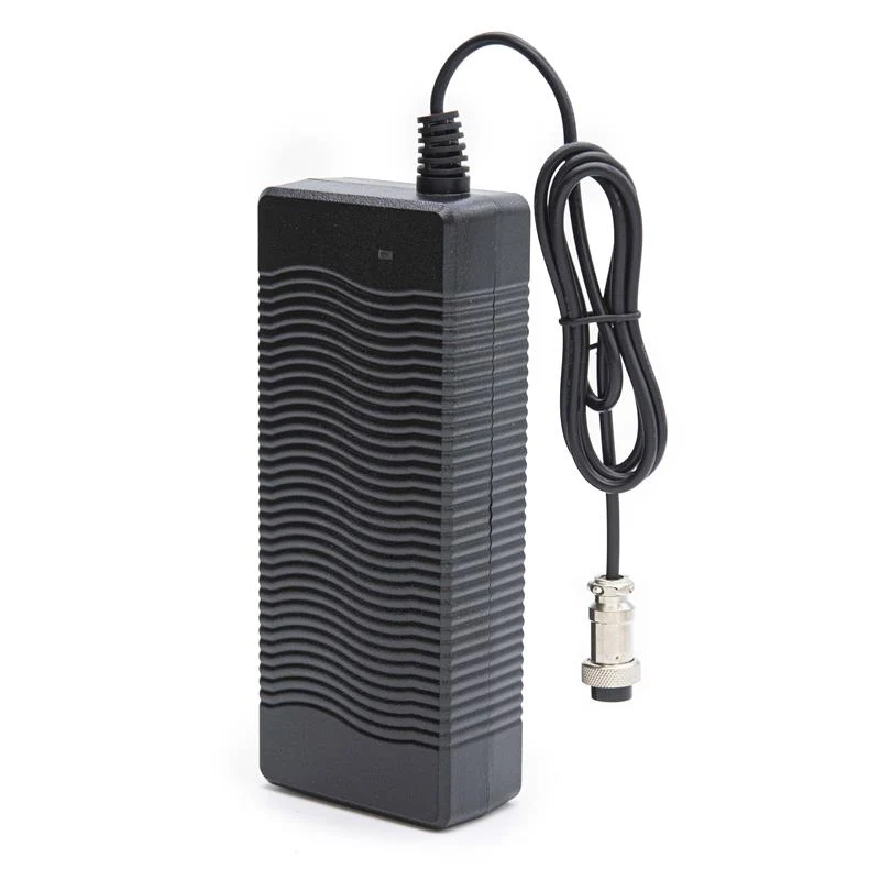 CARICATORE premium 48V (output 54.6V) 2A GX16 Connettore | Compatibilità Kugoo