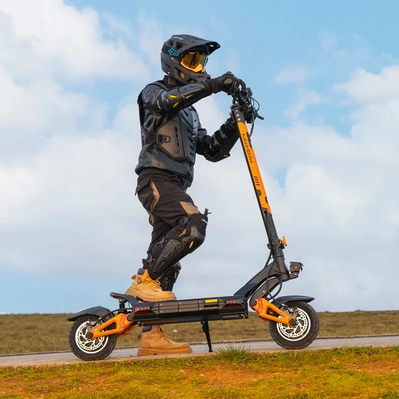Monopattino KuKirin G3 Pro con doppio motore da 1200 W e autonomia di 80 km
