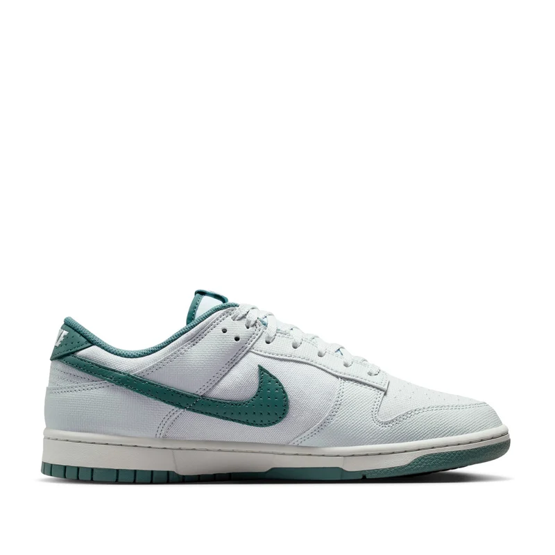 Dunk Low Retro