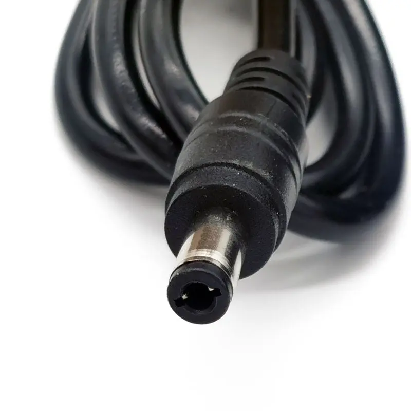 CARICABATTERIA 48V 2A con connettore CC