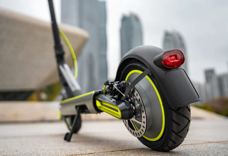 NAVEE S65 Ultimate Power & Suspension Electric Scooter