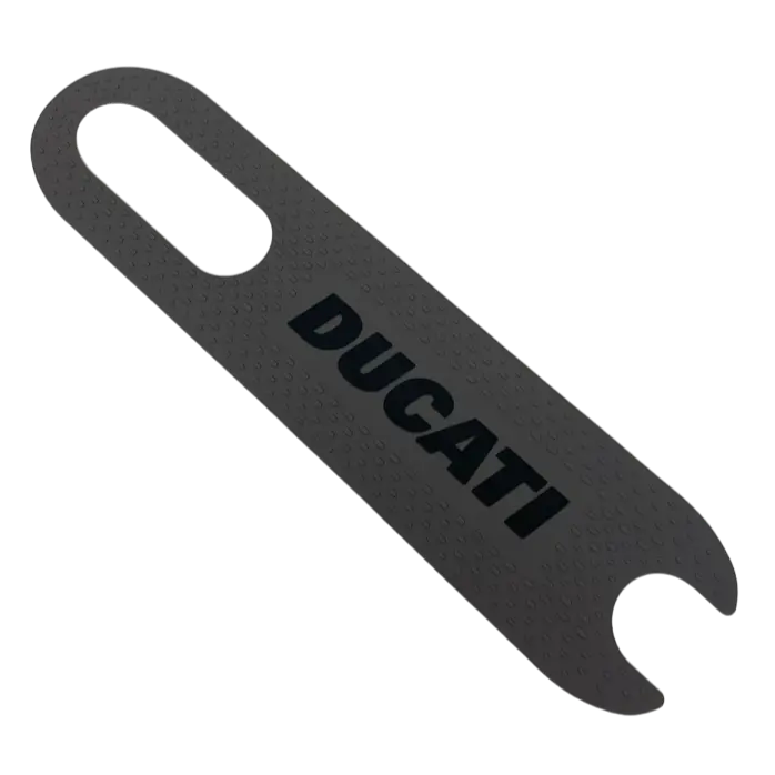 PEDANA IN GOMMA| per Monopattino Elettrico Ducati Pro I Evo con Logo NERO DUCATI