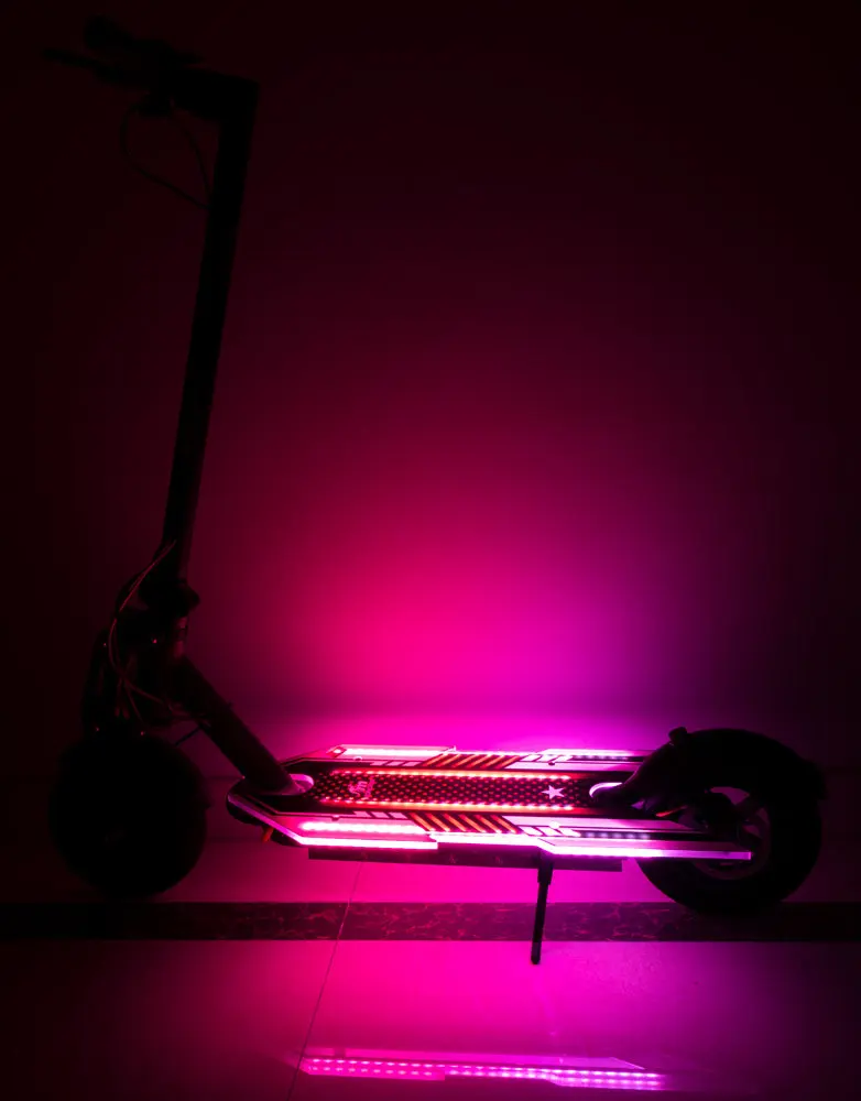 Pedana Monorim con luce led per Xiaomi, Ninebot Max G30 e altri monopattini