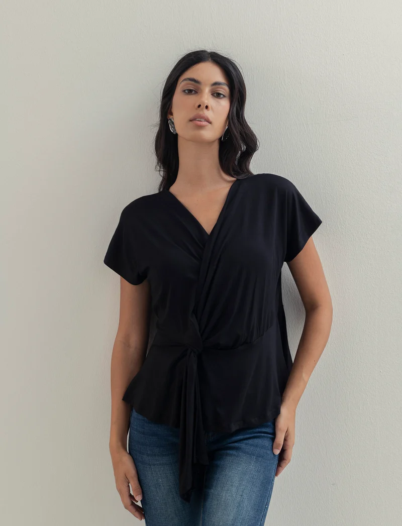 Casacca in popeline di viscosa con collana - Nero
