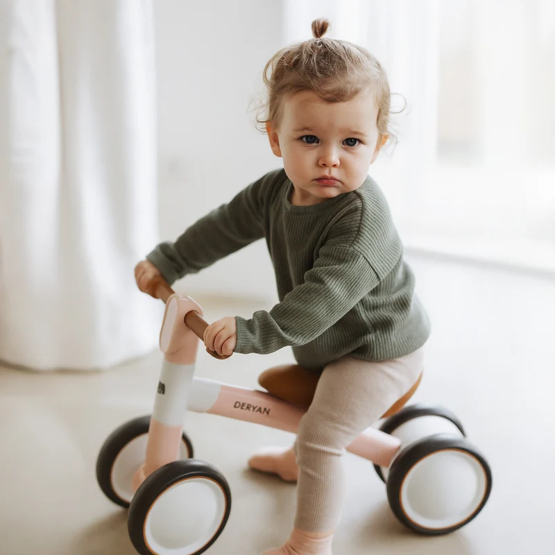 Milo Balance Bike - Giocattoli da 1 anno in su - Rosa
