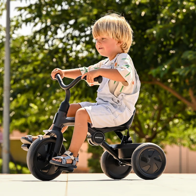 Triciclo Drifter con maniglione Nero