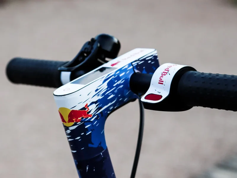ADESIVI RedBull (BLU) per personalizzare il tuo monopattino XIAOMI o simili