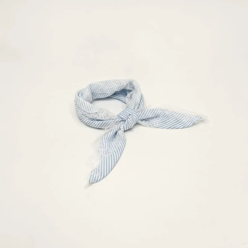Foulard donna triangolo righe con pizzo - Azzurro