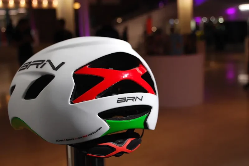 CASCO BRN CLOUD II ITALIA leggero e super ergonomico per Bici e Monopattino