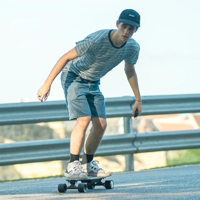 ISINWHEEL V6 Electric Skateboard with Remote Control 450W Motor 25V 2Ah Battery