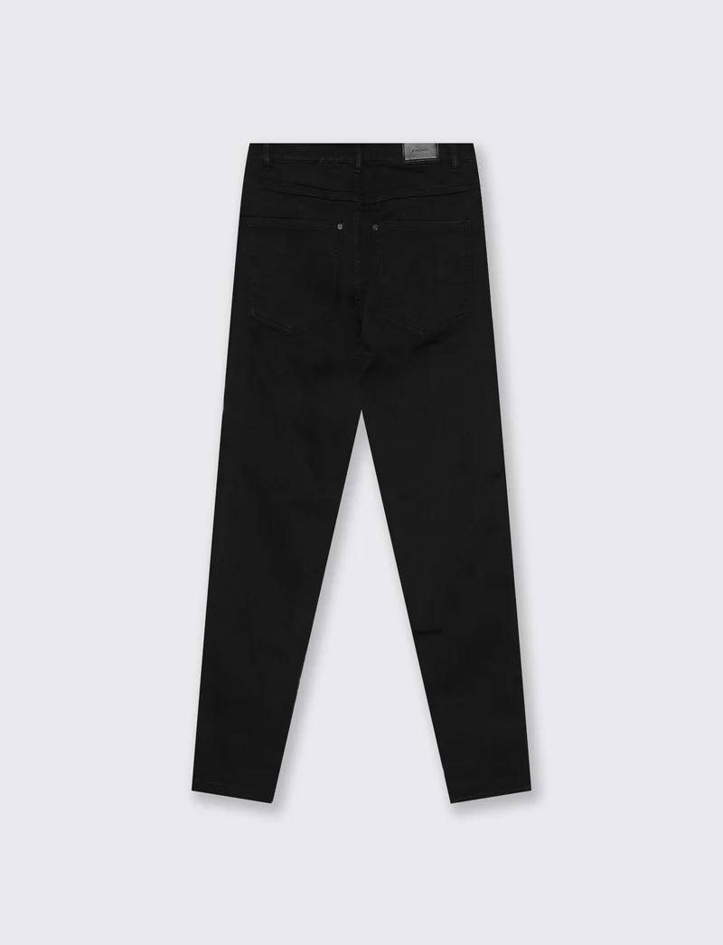 JEANS BASICO SKINNY - Nero