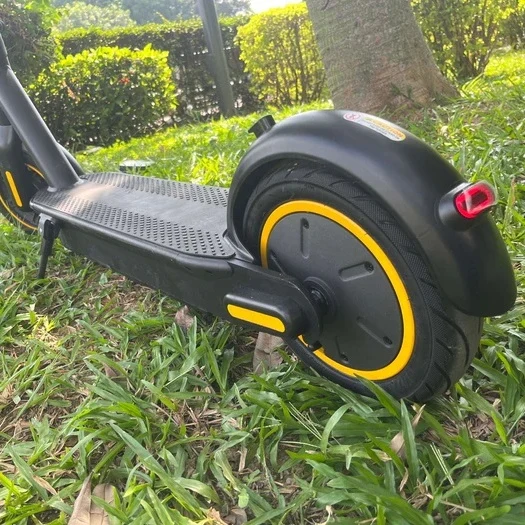 EMOKO HT-T4 Max 10" Folding Electric Scooter 500W Motor 36V 15Ah Battery With APP And Suspension
