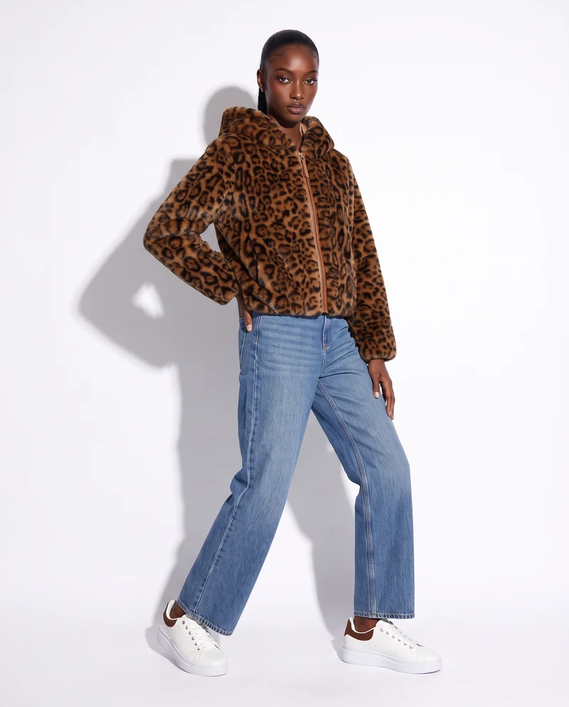 Bomber ecopelliccia con cappuccio e zip - var 1