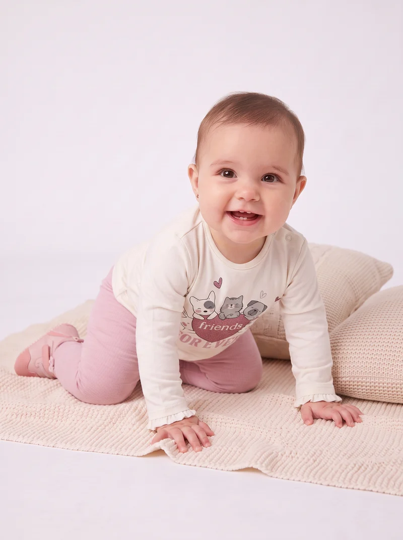 T-shirt a manica lunga con stampa e balza - Bianco latte