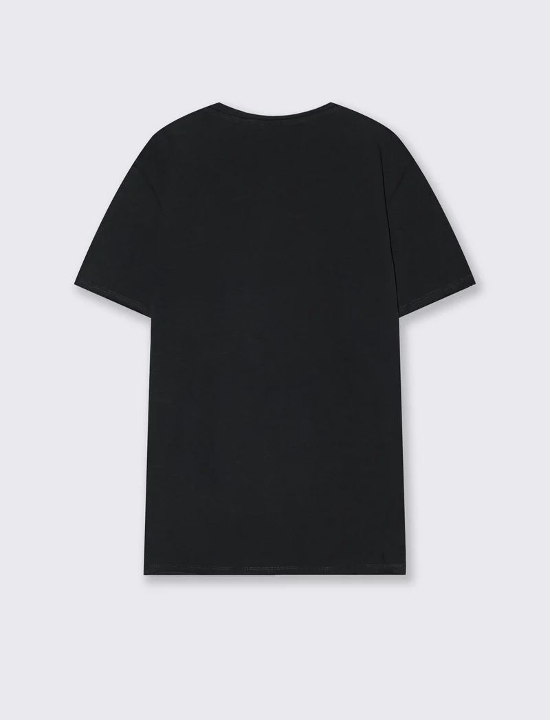 T-shirt Orli regular fit con orli vivi - Nero