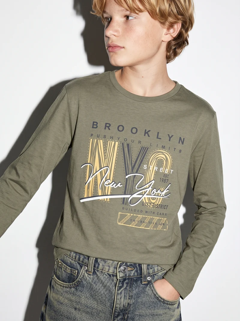 Felpa Basic con Cappuccio e Stampa - Verde militare