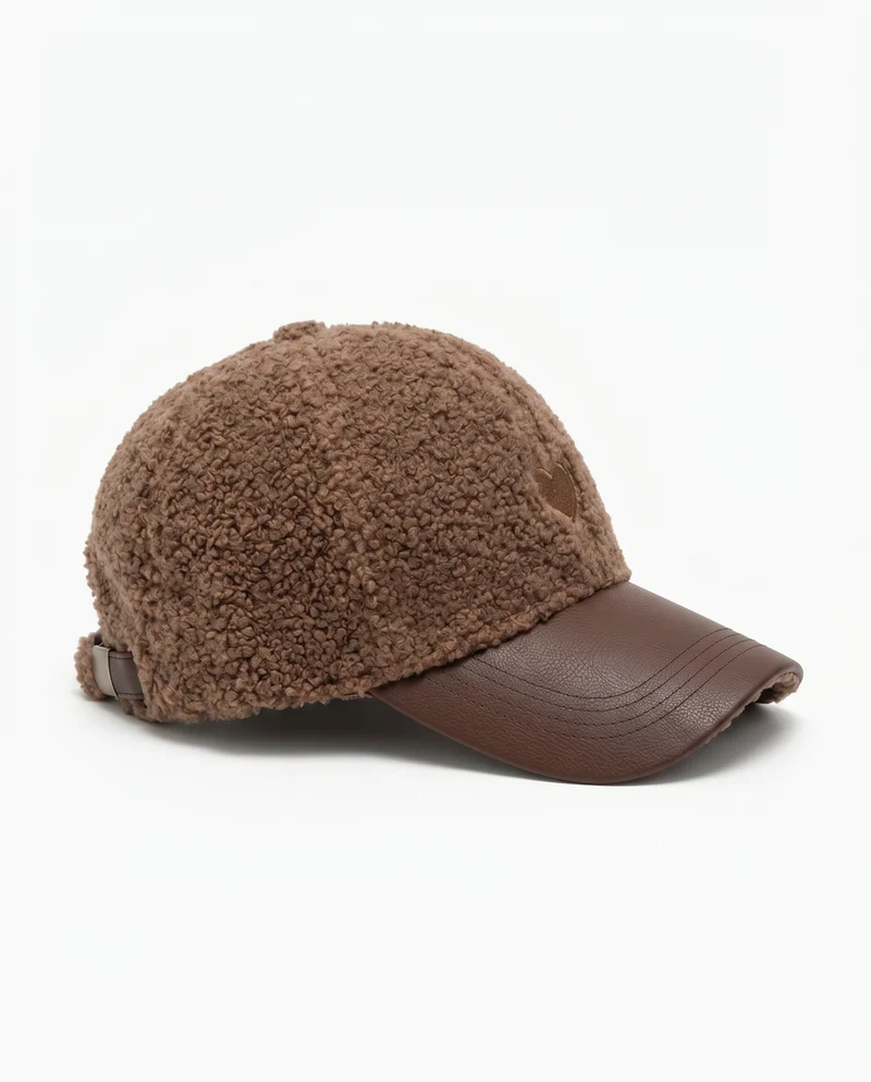 Baseball effetto pelle con visiera finta - Cammello
