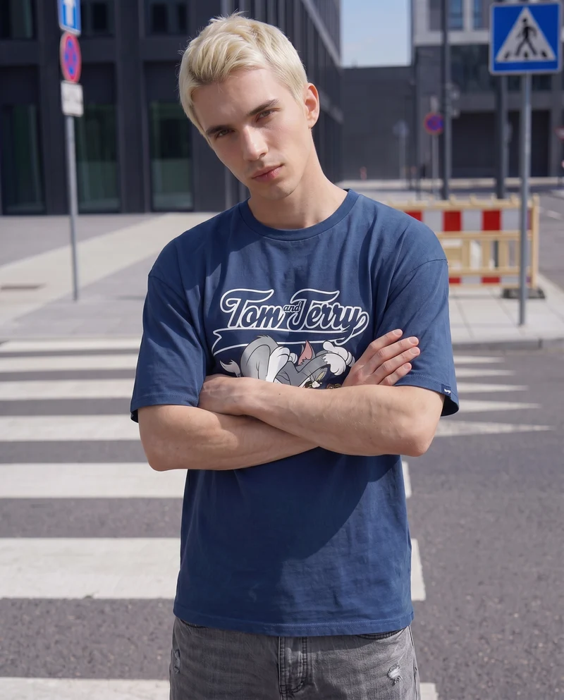 T-shirt Tom and Jerry uomo boxy fit - Blu