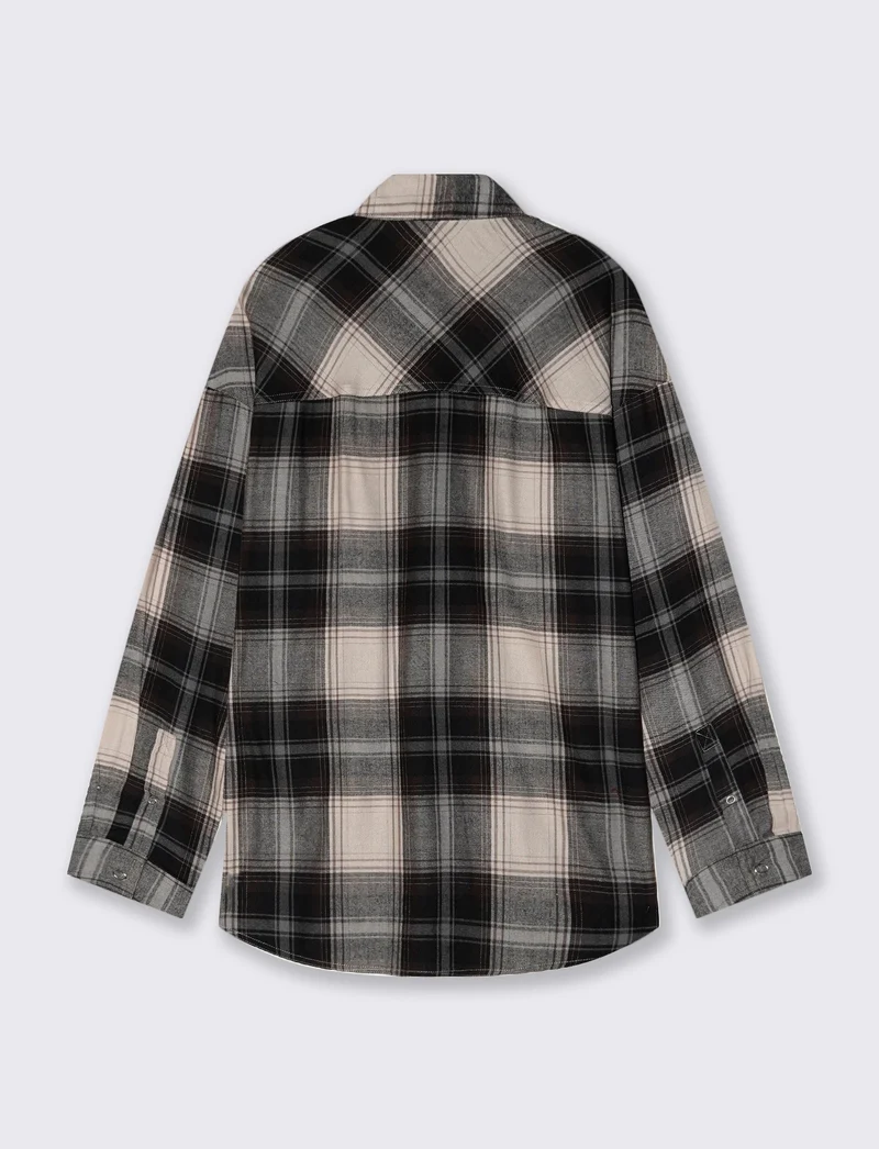 Camicia a quadri manica lunga e tasca - var 1