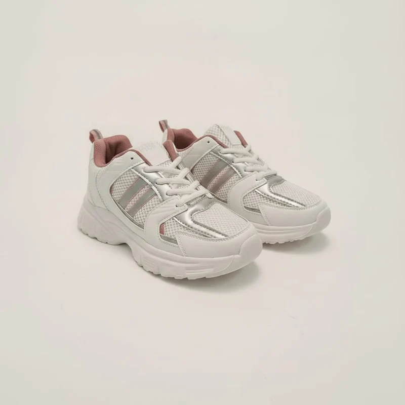 Sneakers bianche con riporti abbinati - Bianco