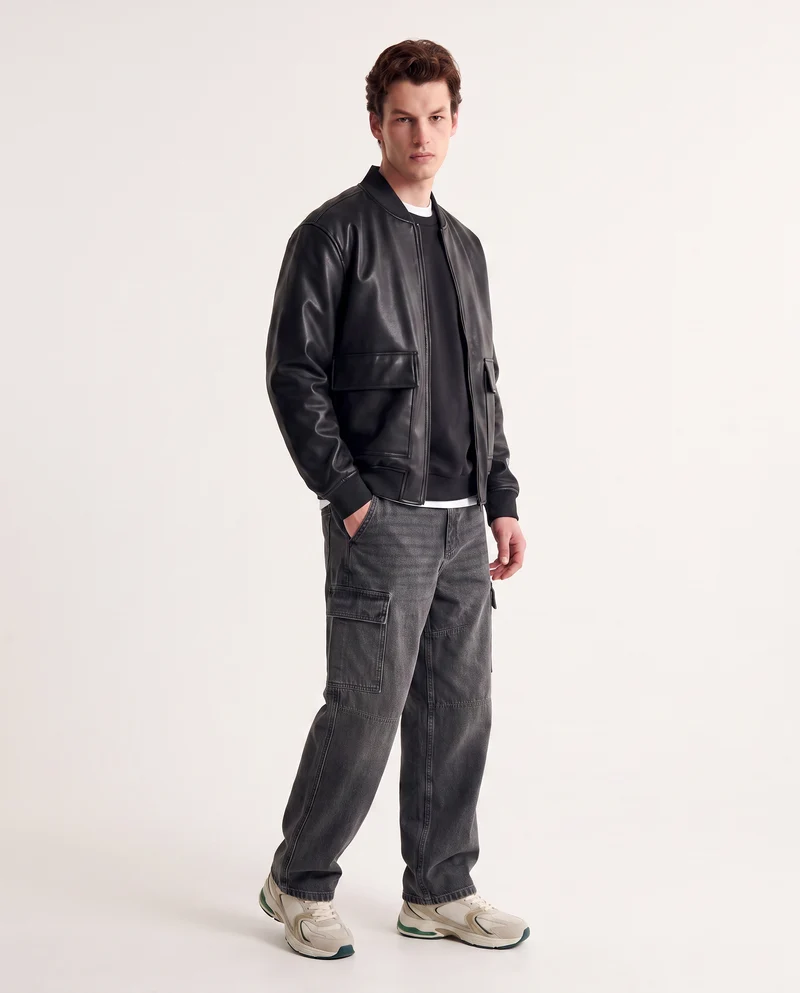 Giubbotto bomber effetto pelle con tasche - Nero
