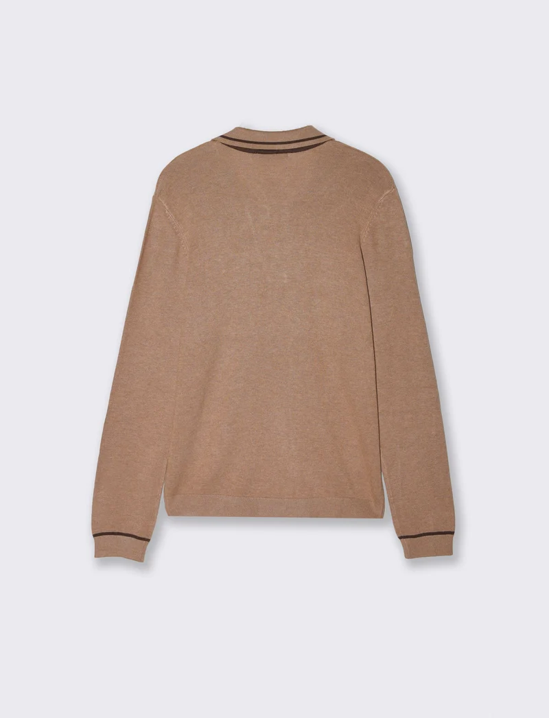 Polo a maniche lunghe con scollo a V - Cammello