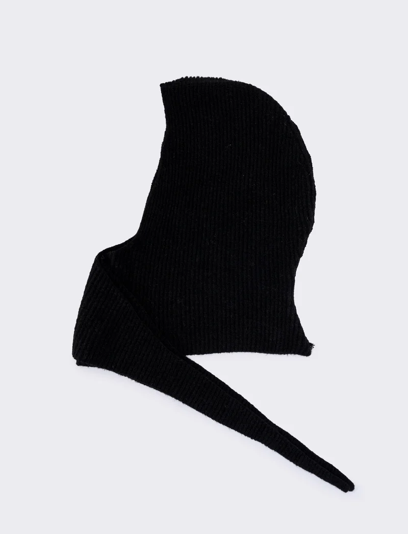 Sciarpa in maglia con cappuccio - Nero