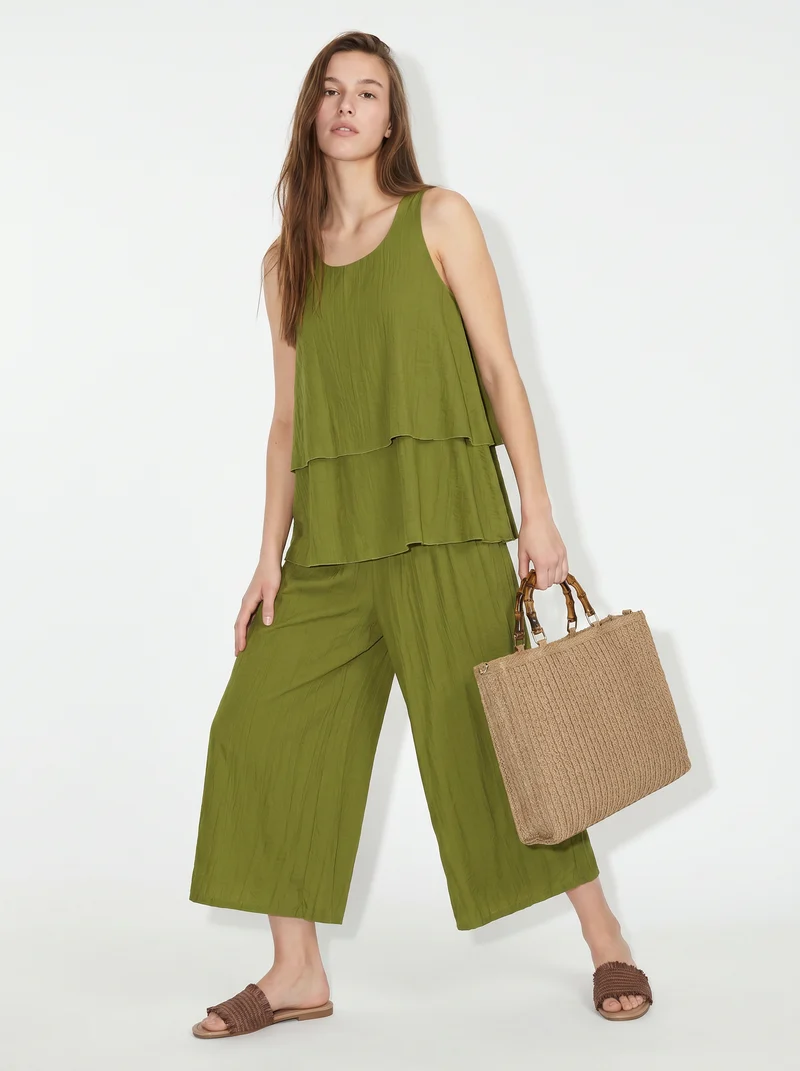 Top giromanica con scollo rotondo e balze - Verde