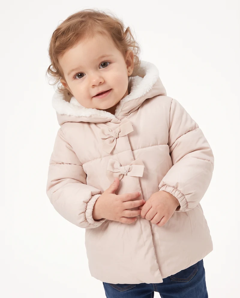 Giaccone caldo con fiocchi e cappuccio - Beige