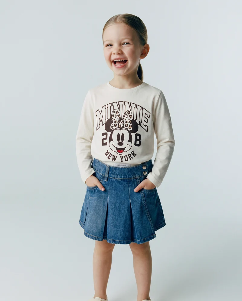 T-shirt lunga Disney/Minnie stile college - Bianco