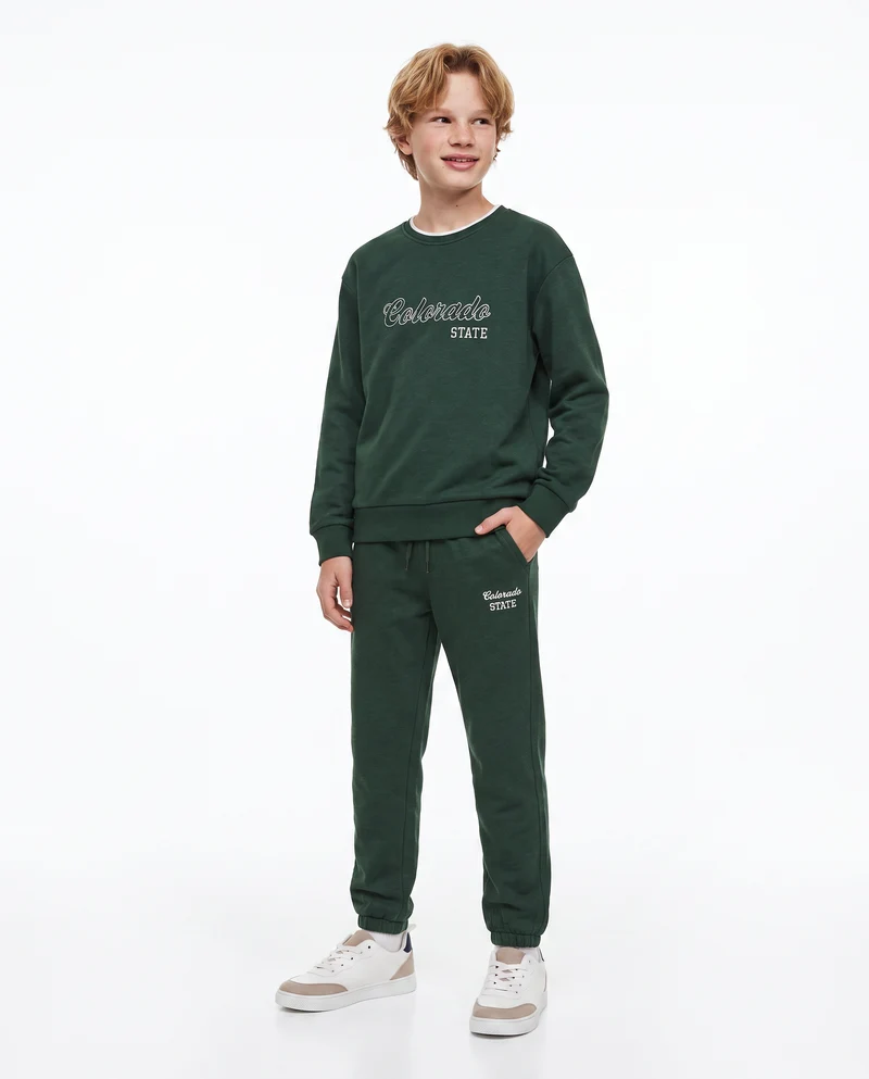 Felpa girocollo con ricamo e comfort - Verde abete