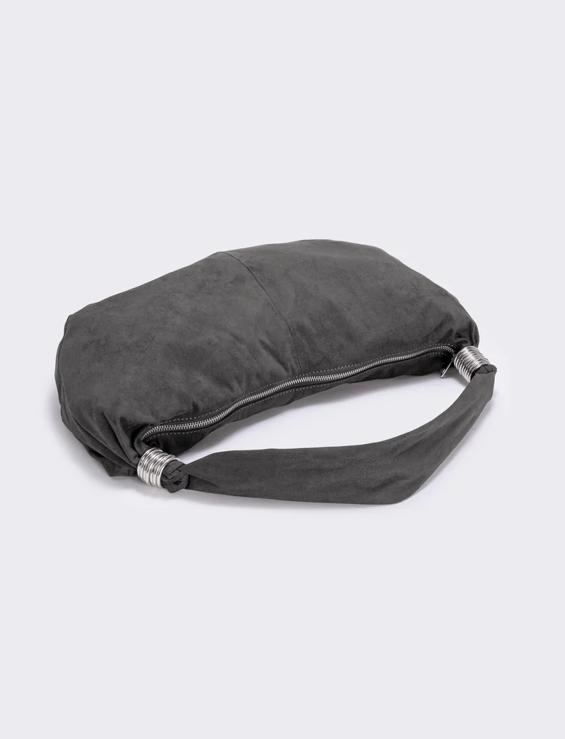 Borsa mezzaluna in suede con anelli - Grigio