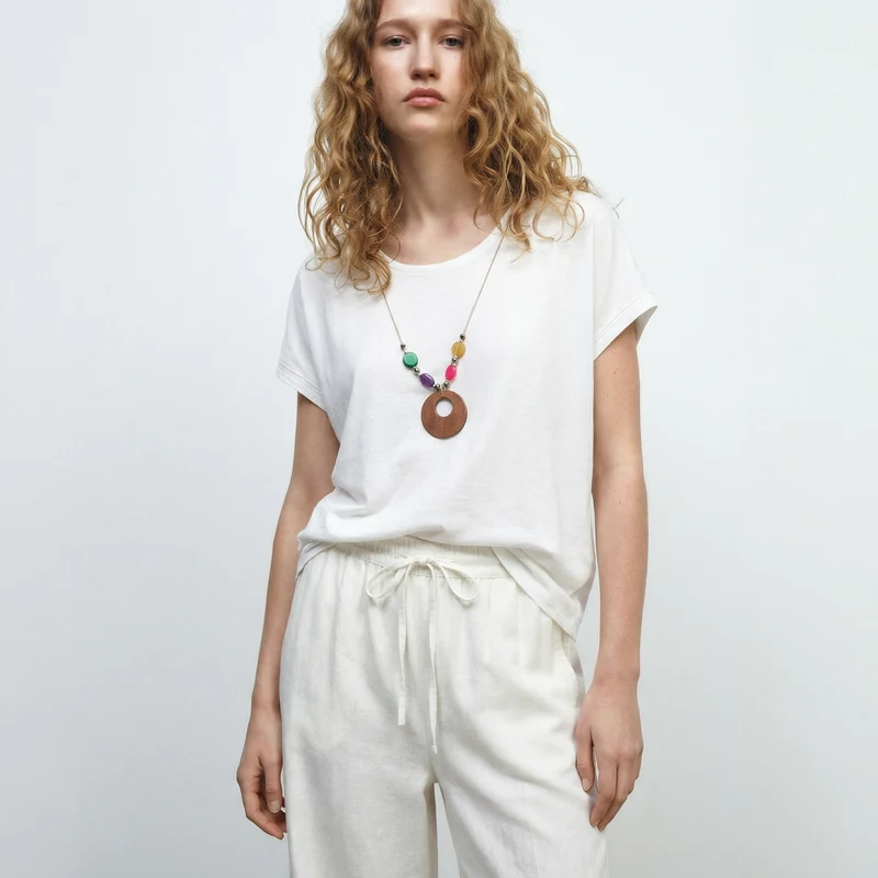 Blusa T con manica e scollo rotondo - Bianco