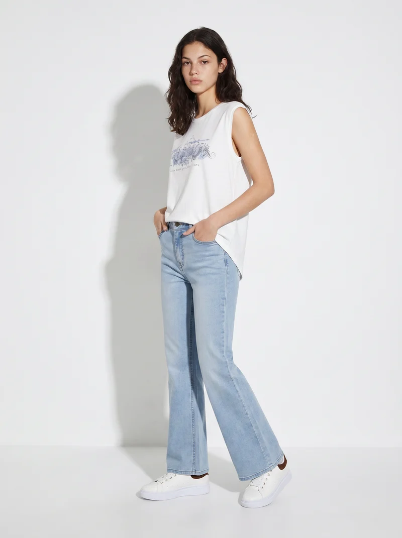 T-shirt manica a T con scollo paricollo - var 3