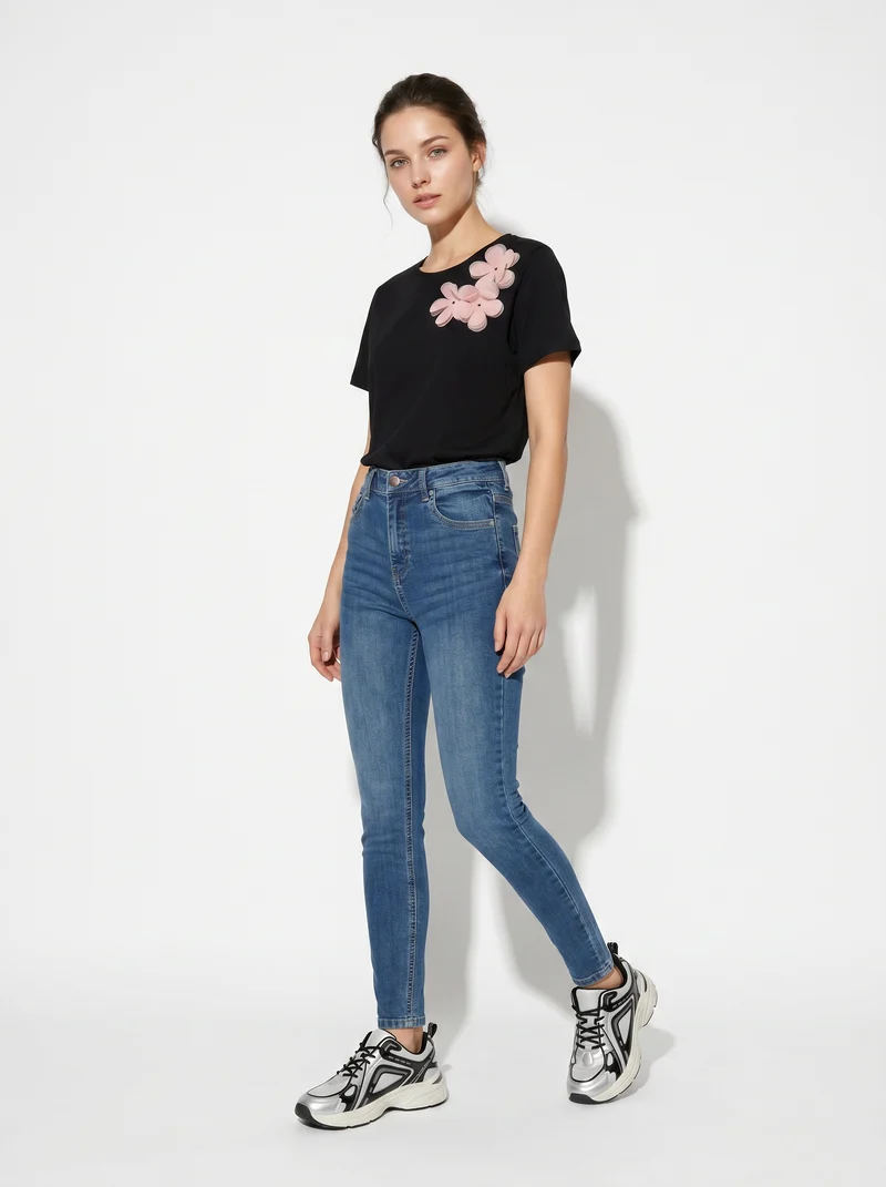 T-shirt cotone a manica corta con applicazioni - var 2