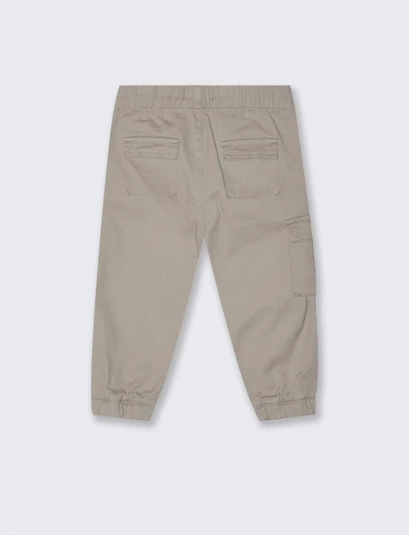 Pantaloni cargo beige per ogni avventura - Beige