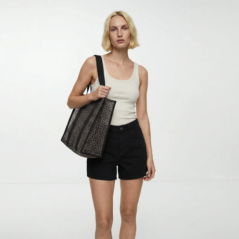 Bermuda Mom Fit a Vita Alta con 5 Tasche - Nero