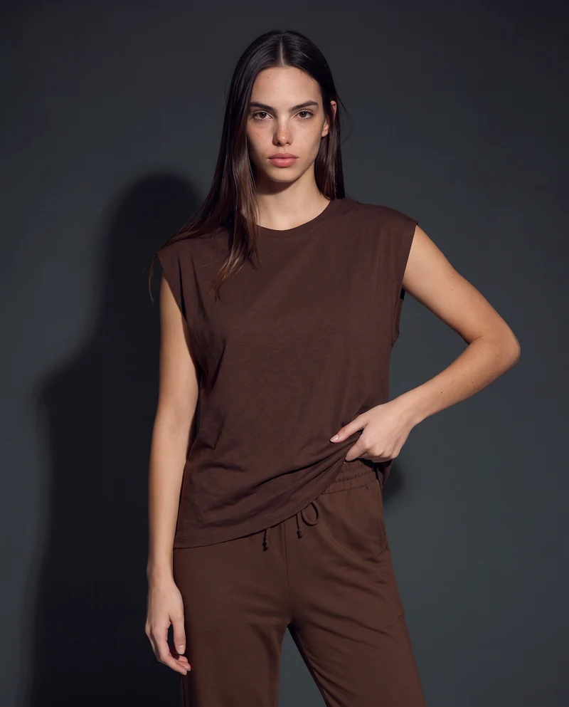 T-Shirt Manica T e Collo Tondo - Marrone cioccolato