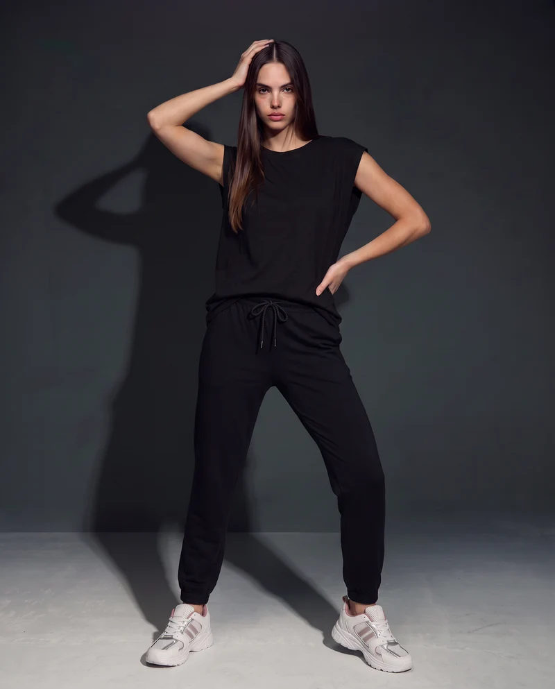 T-Shirt Manica T e Collo Tondo - Nero