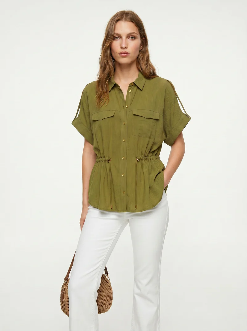 Camicia corta con coulisse e risvolto - Verde abete