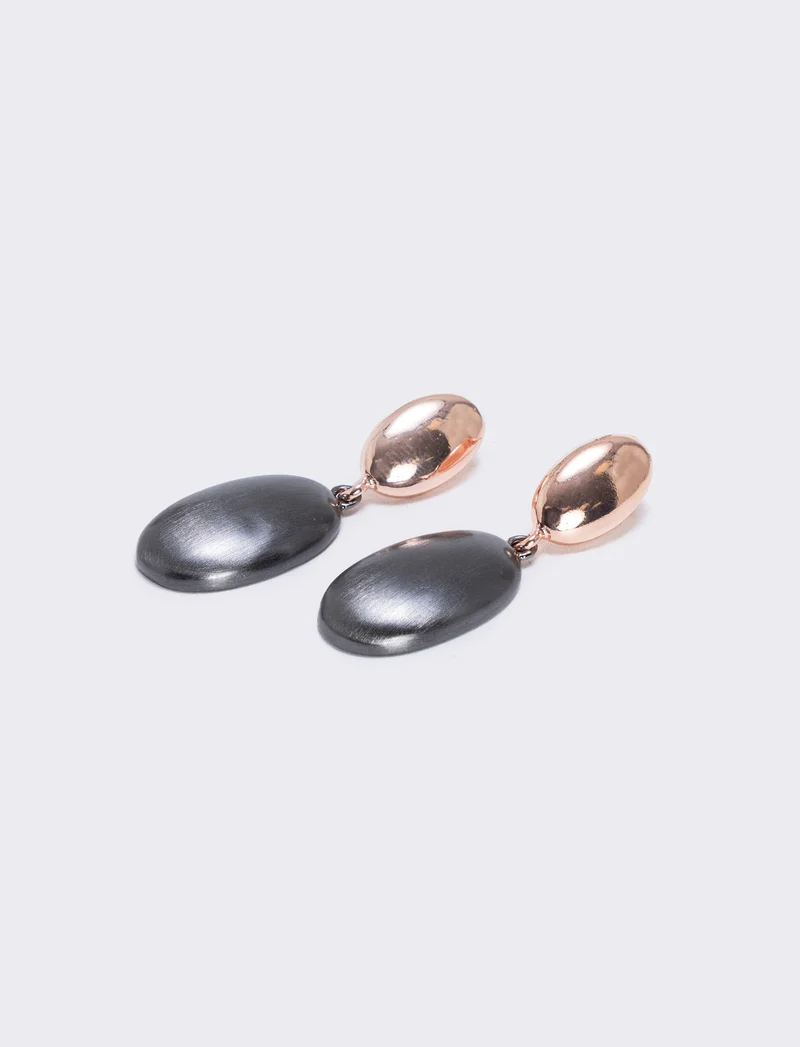 Orecchino pendente in perla spazzolata - Oro rosa