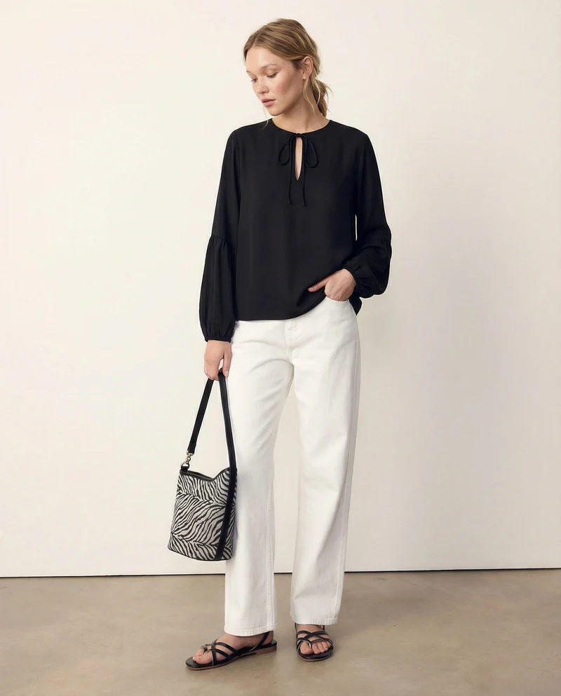 Casacca manica lunga con laccio scollo - Nero