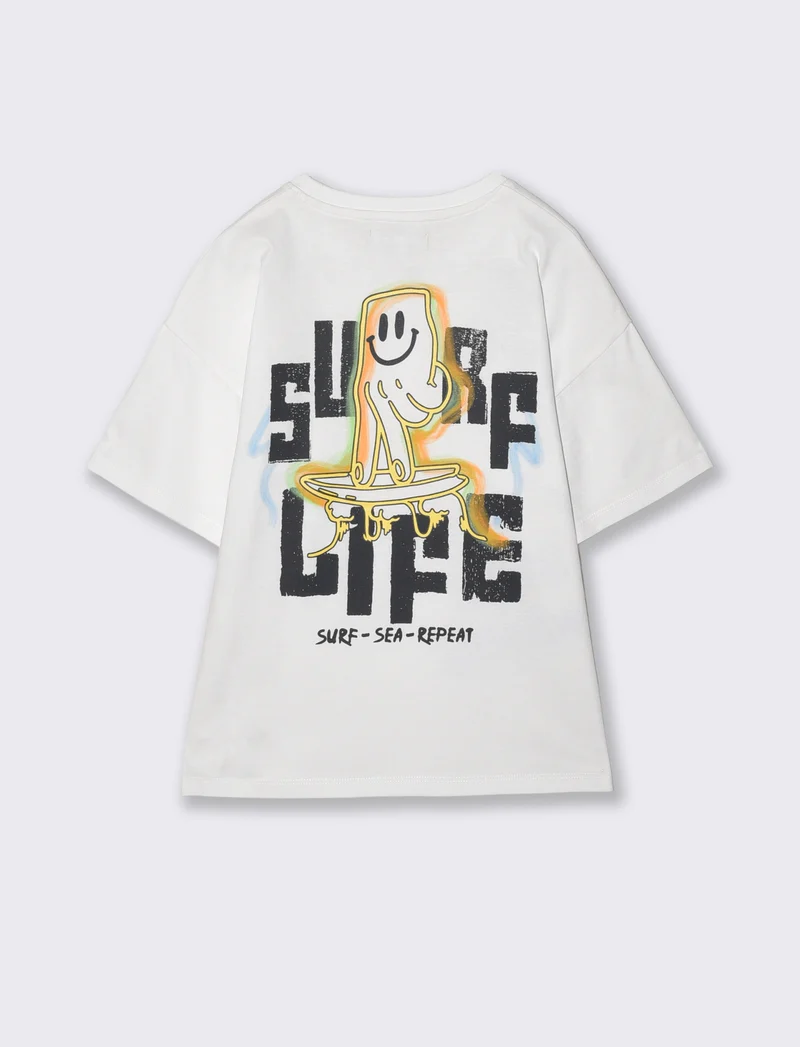 T-shirt surf graffiti over con stampa maxi - Bianco