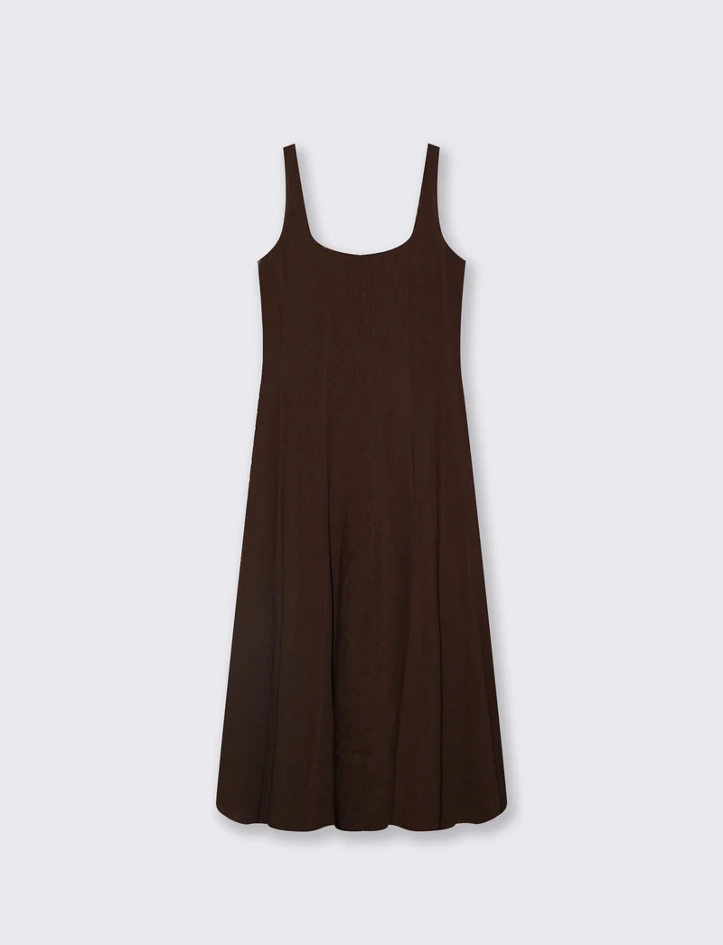 Vestito lungo smanicato con tagli e svaso - Marrone cioccolato