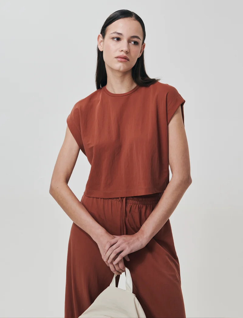 T-Shirt Basica Manica Corta Crop - Cognac