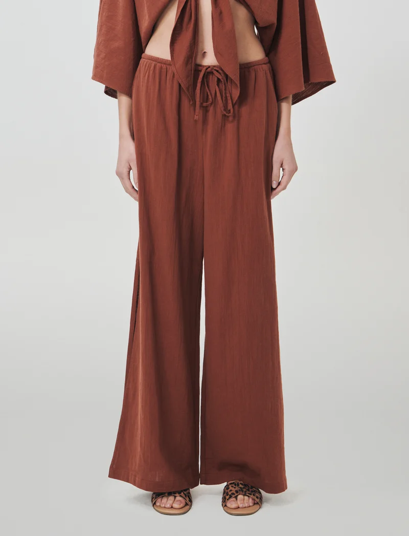 Pantalone Gamba Larga con Spacchi Laterali - Cognac