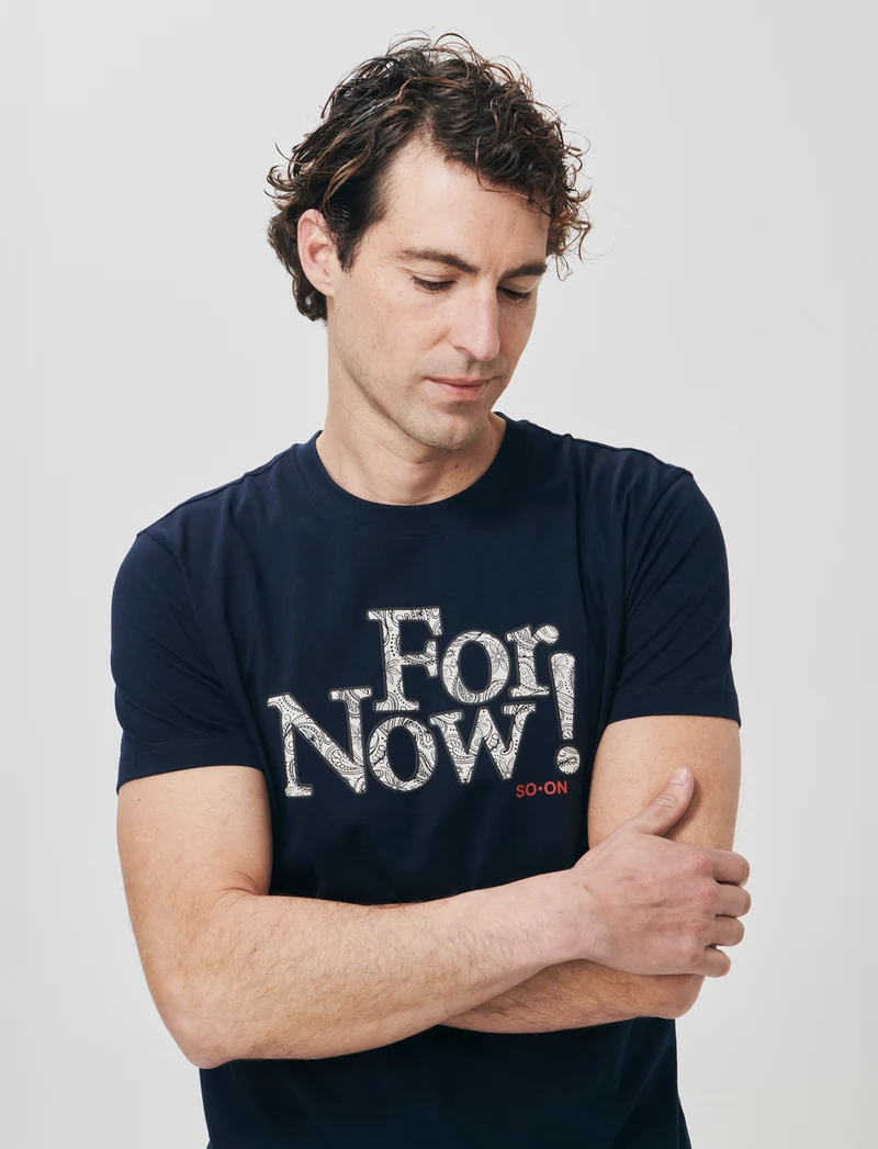 T-shirt girocollo con patch ricamato - Blu