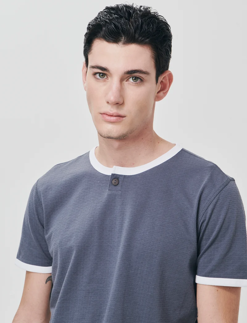 T-shirt Serafino in Tessuto Jacquard - Avion