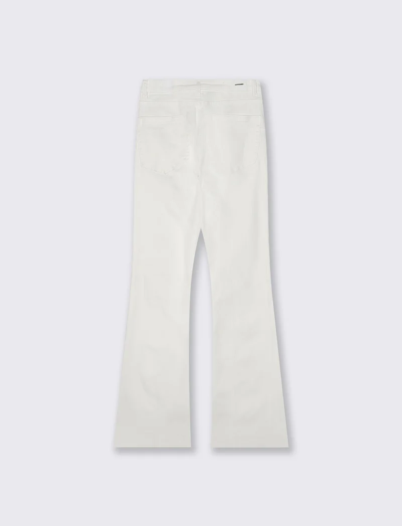 Jeans a Zampa Vita Alta con Tasche - Bianco
